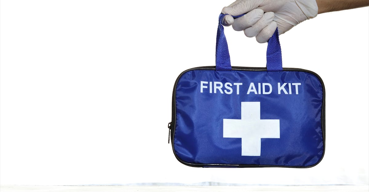 Miracol în Baia Mare: un bărbat supraviețuiește după o cădere de la etajul 7