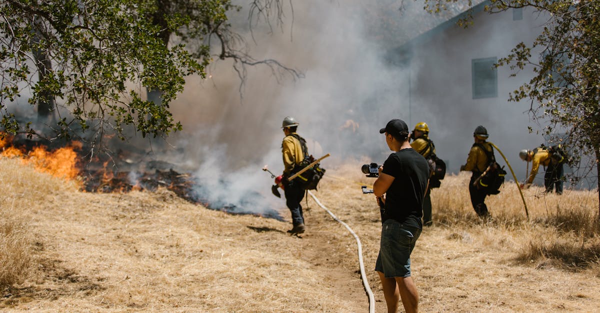 Incendiu devastator în Apahida: o minoră rănită și o casă distrusă de foc