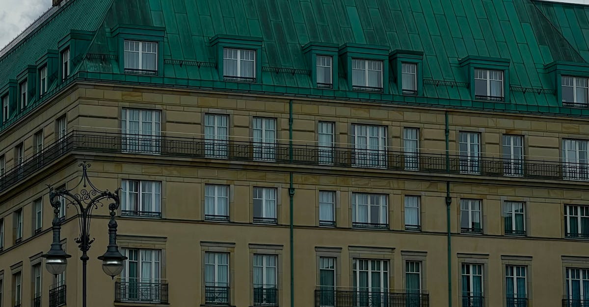Hotelul emblematic din Brașov, scos la vânzare pentru o sumă impresionantă