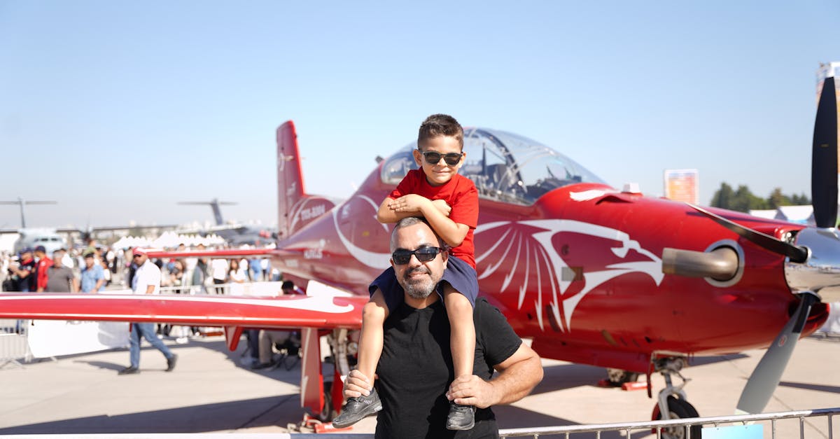 Colonelul jandarm suspectat de achiziții ilegale, inclusiv un avion