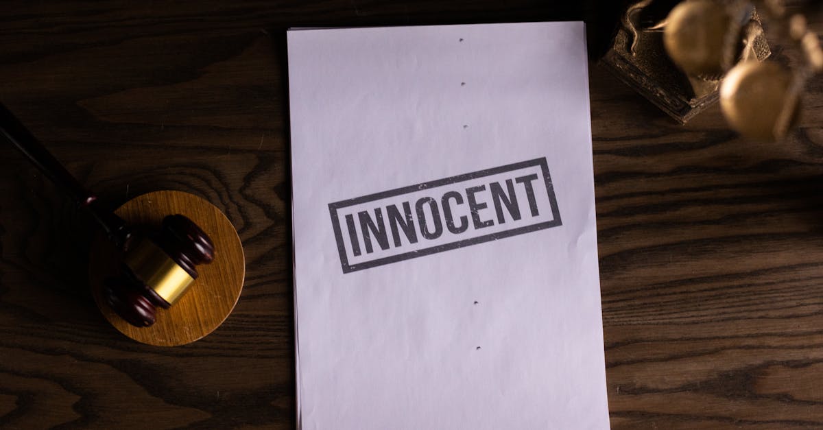 Un procuror reținut pentru intervenții ilegale într-un caz de viol