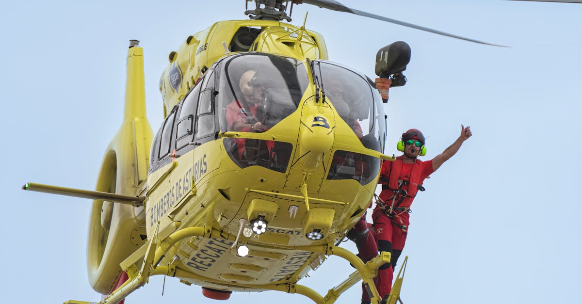 Tragedie aviatică în India: șapte vieți pierdute după prăbușirea unui elicopter
