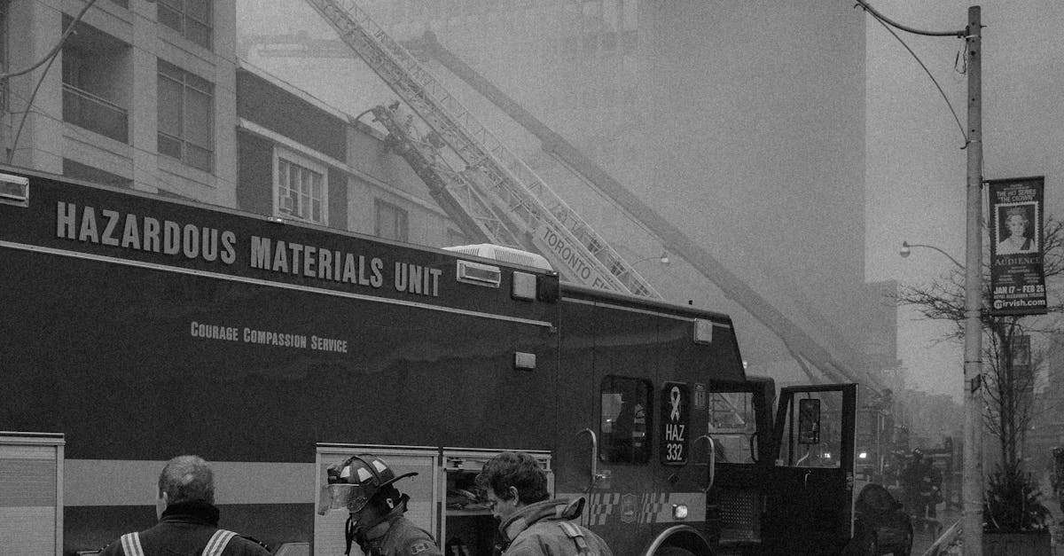 Incendiu devastator într-un bloc din Slatina: cum au intervenit pompierii