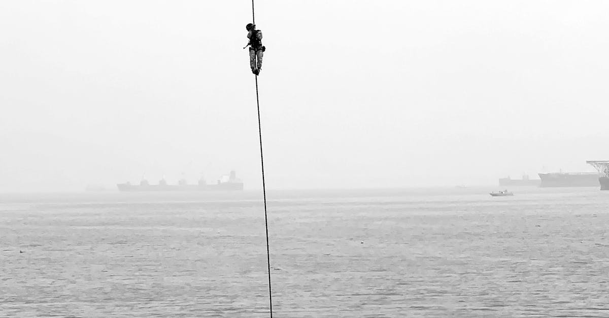 Incident dramatic: elicopter cu turiști prăbușit în mare lângă Atena
