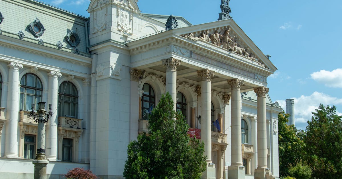 Deciziile asupra Teatrului Cub se conturează: Ministrul Culturii în vizită la Iași