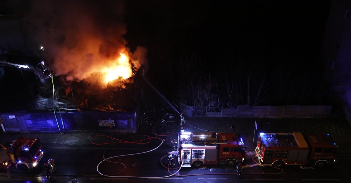Pompierii din Arad, în acțiune: 14 incendii stinse în weekend