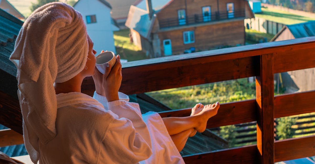 Sezonul de vară la Sovata începe cu redeschiderea Lacului Ursu și o experiență unică la True Cabin