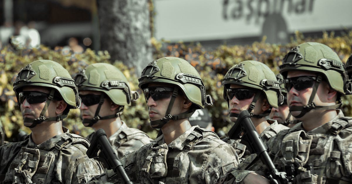 Românii susțin majorarea cheltuielilor pentru apărare în contextul securității naționale
