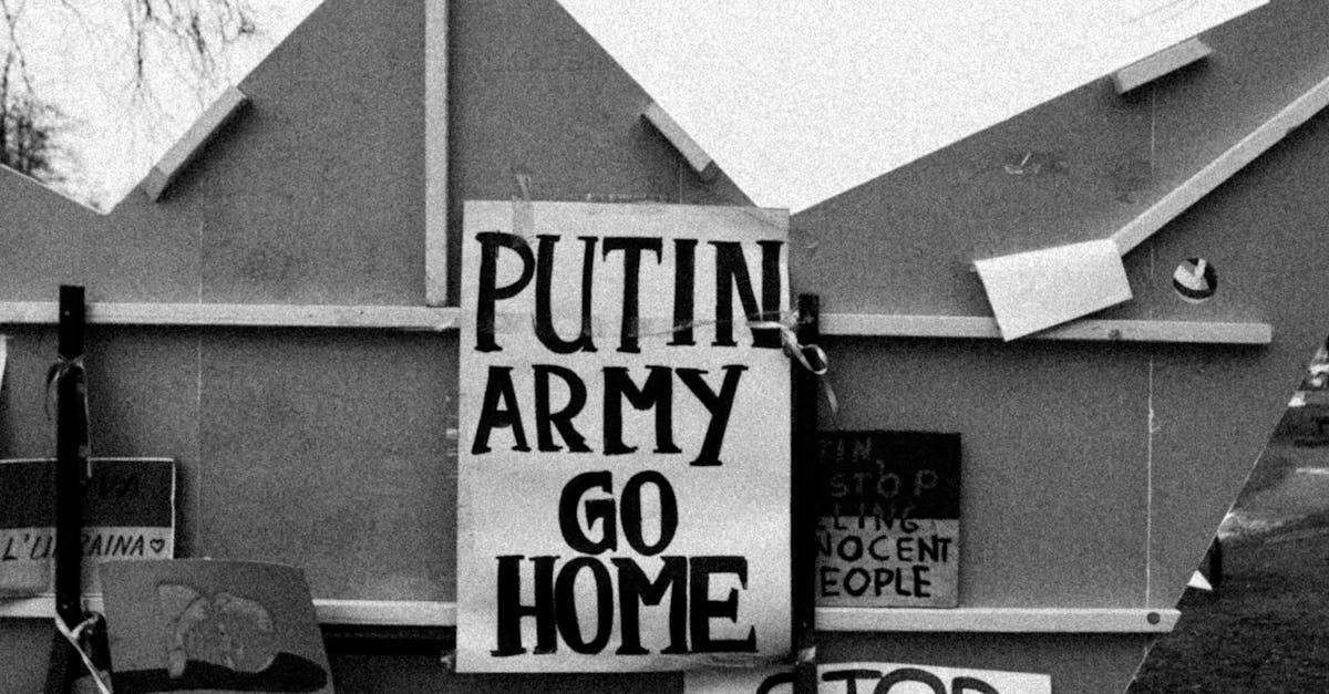 Putin avertizează asupra riscurilor de conflict global și revendică Ucraina