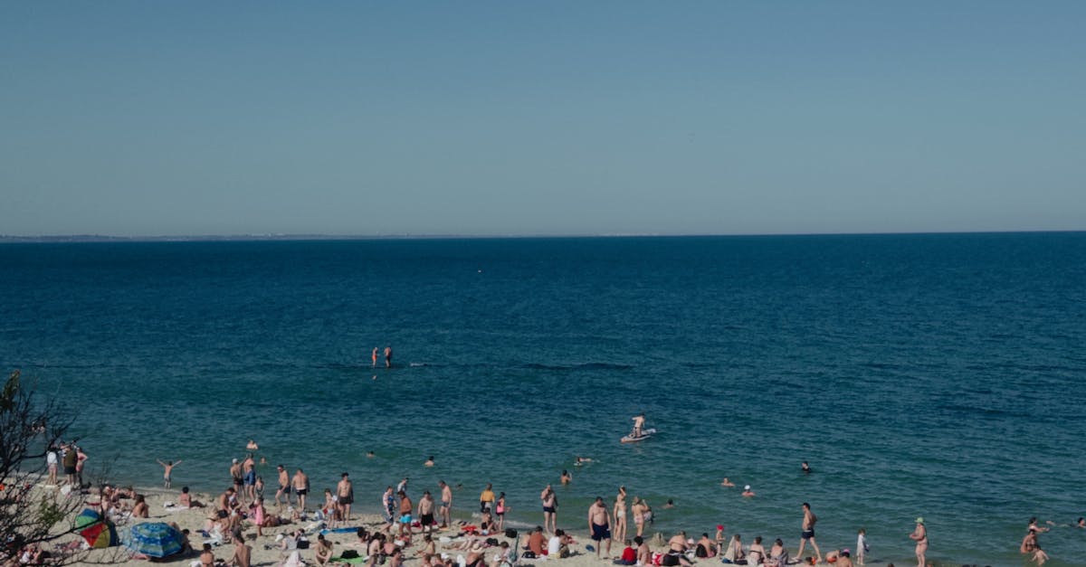 Reguli surprinzătoare pe plaja din Mamaia: șezlonguri necesare pentru copii mici