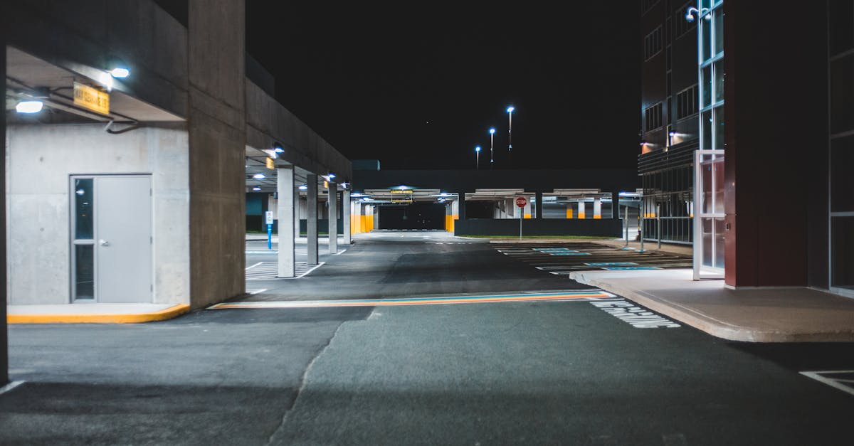 Noi reglementări de parcare în Bistrița: Linia Verde și Axa de Transport devin funcționale