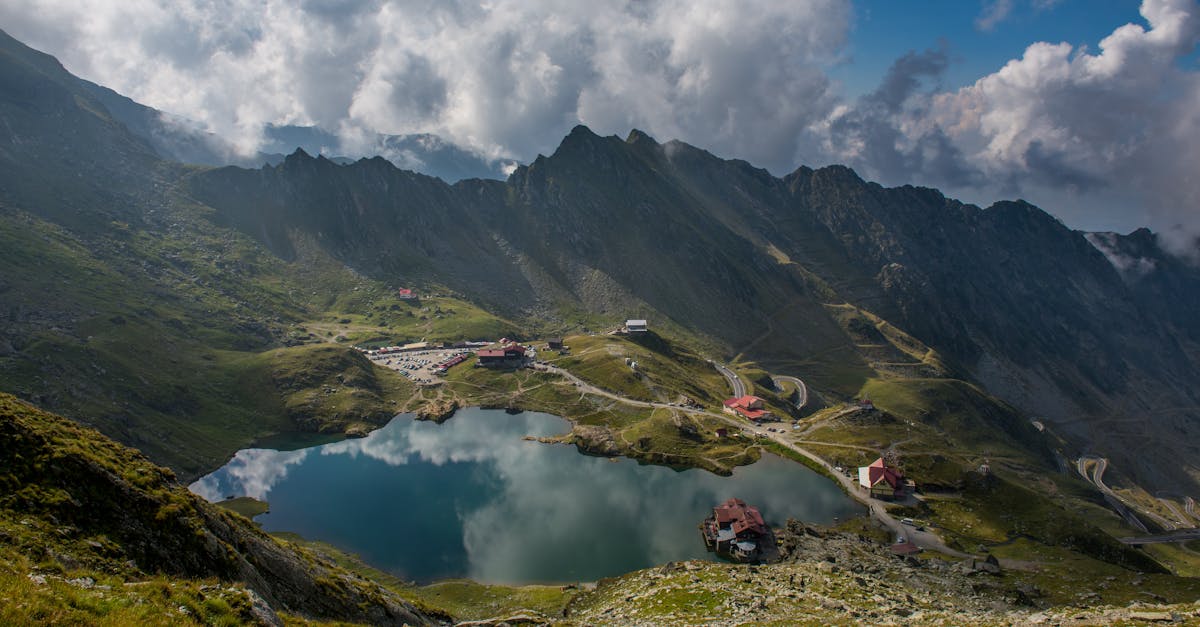 Asfaltări rapide pe Transfăgărășan înainte de weekendul aglomerat