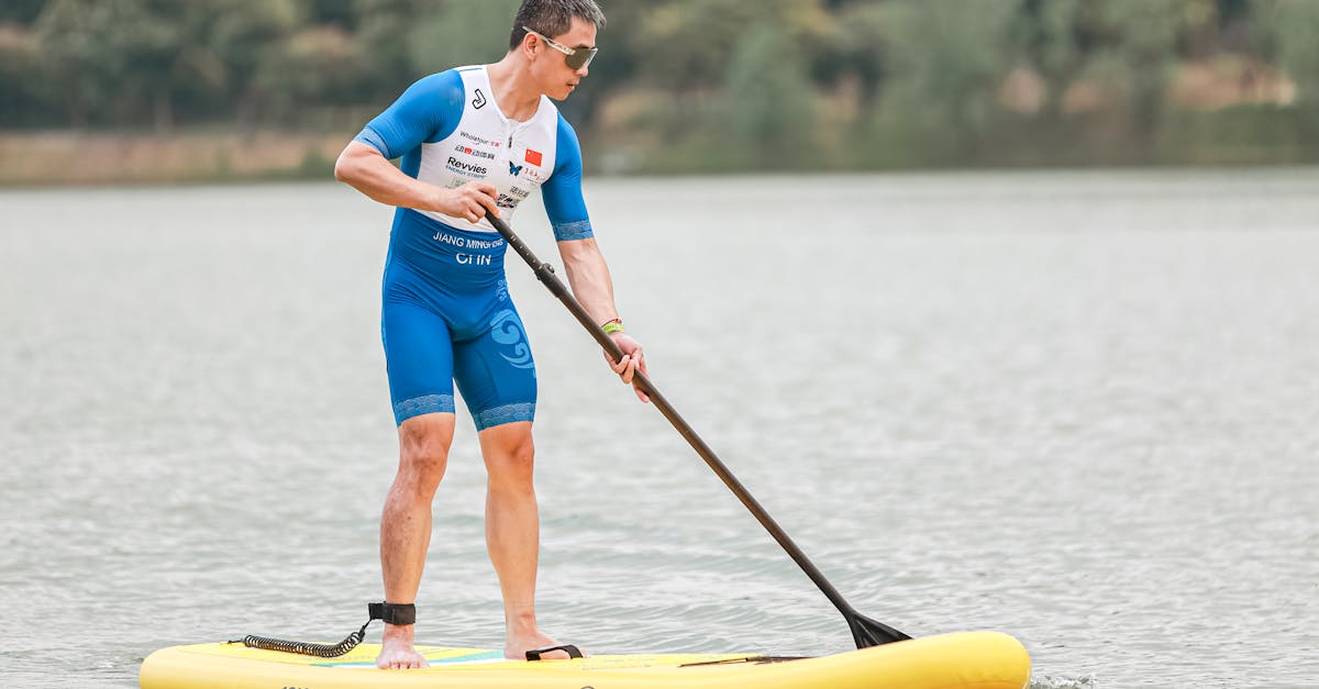 Adrenalina pe lac: Concursul TTF de paddleboard atrage pasionații la Bezid