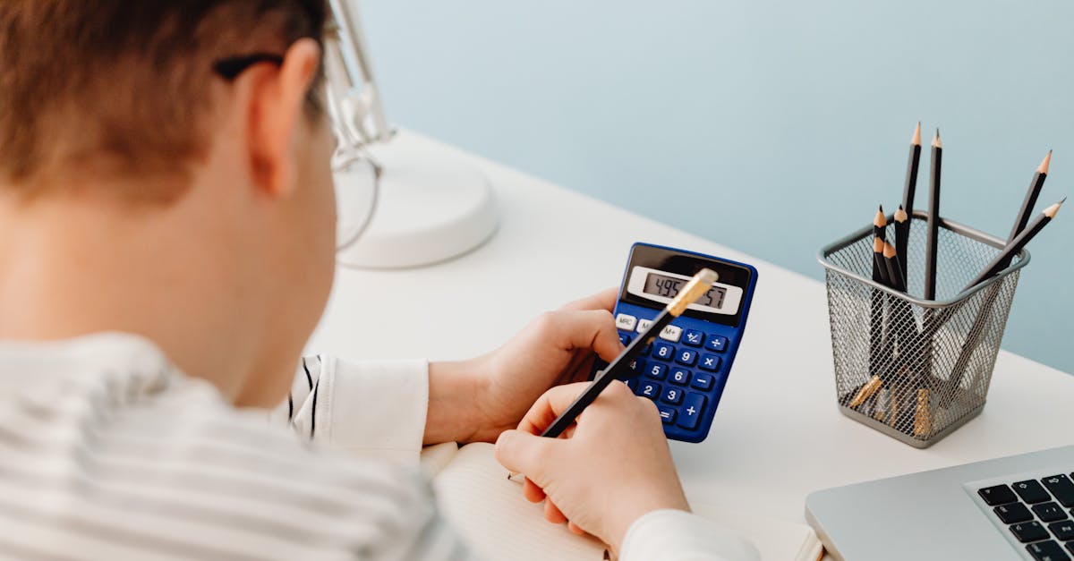 Programul de sprijin pentru calculatoare: cine beneficiază în 2025
