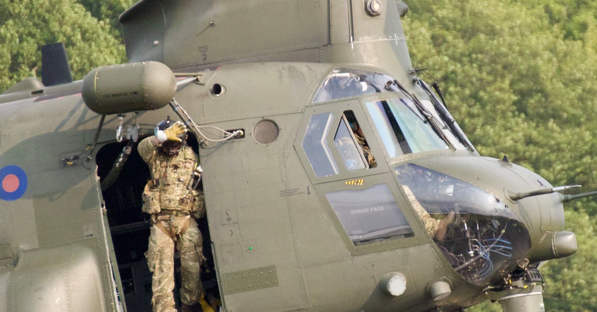 Regatul Unit și Ucraina semnează un acord militar de amploare
