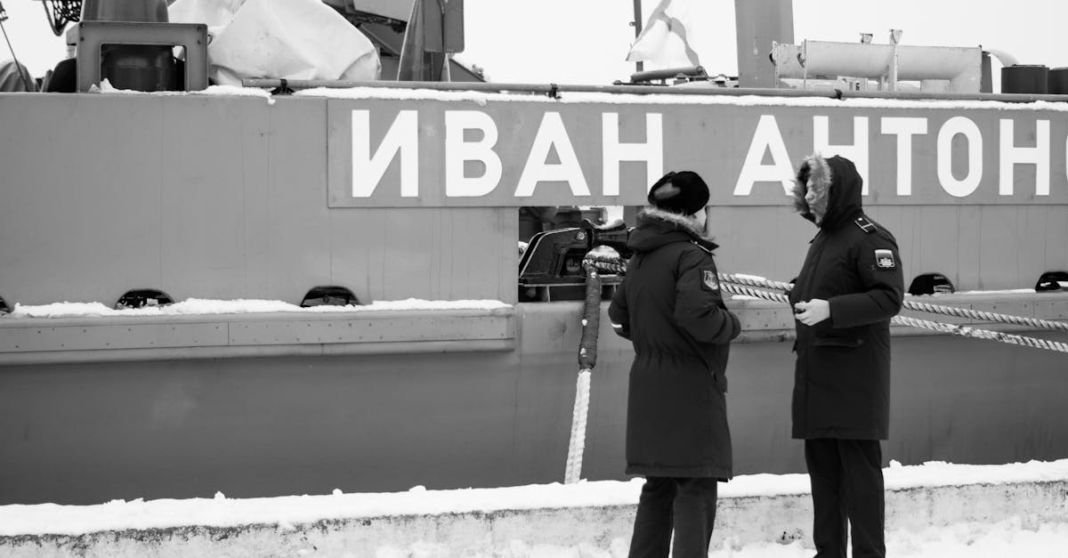 Rusia își protejează flota de petroliere printr-o manevră militară în Canalul Mânecii