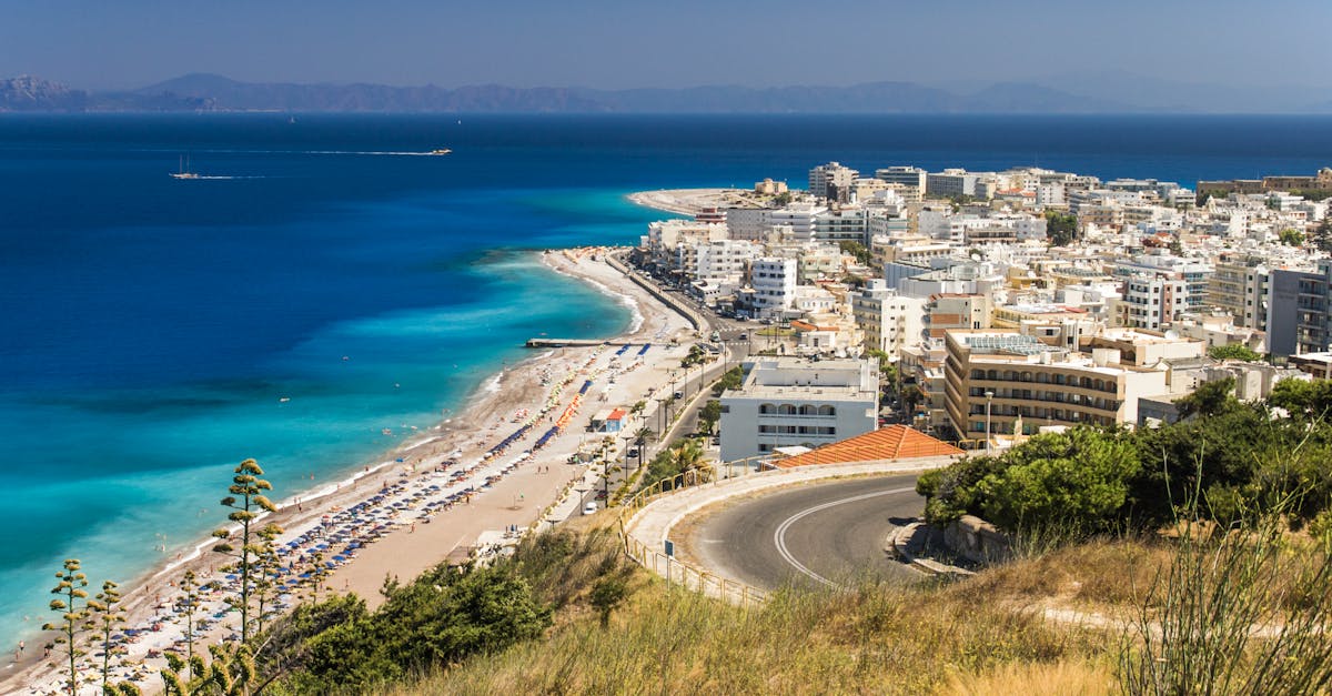 Descoperă cele mai uimitoare plaje din Rodos pentru o vacanță de neuitat