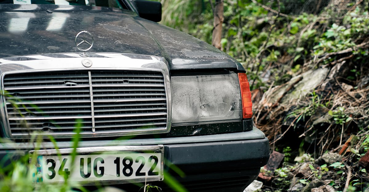 Sibiu scoate la vânzare peste 50 de mașini abandonate, inclusiv un BMW și un Mercedes