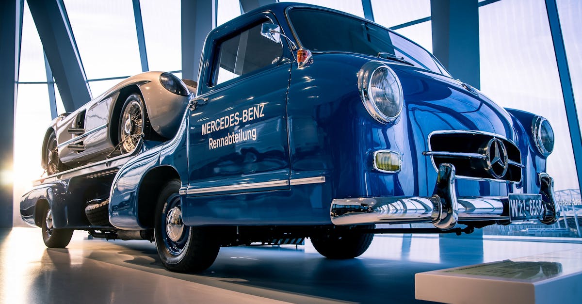 Descoperă istoria automobilelor la expoziția Mercedes-Benz din Alba Iulia