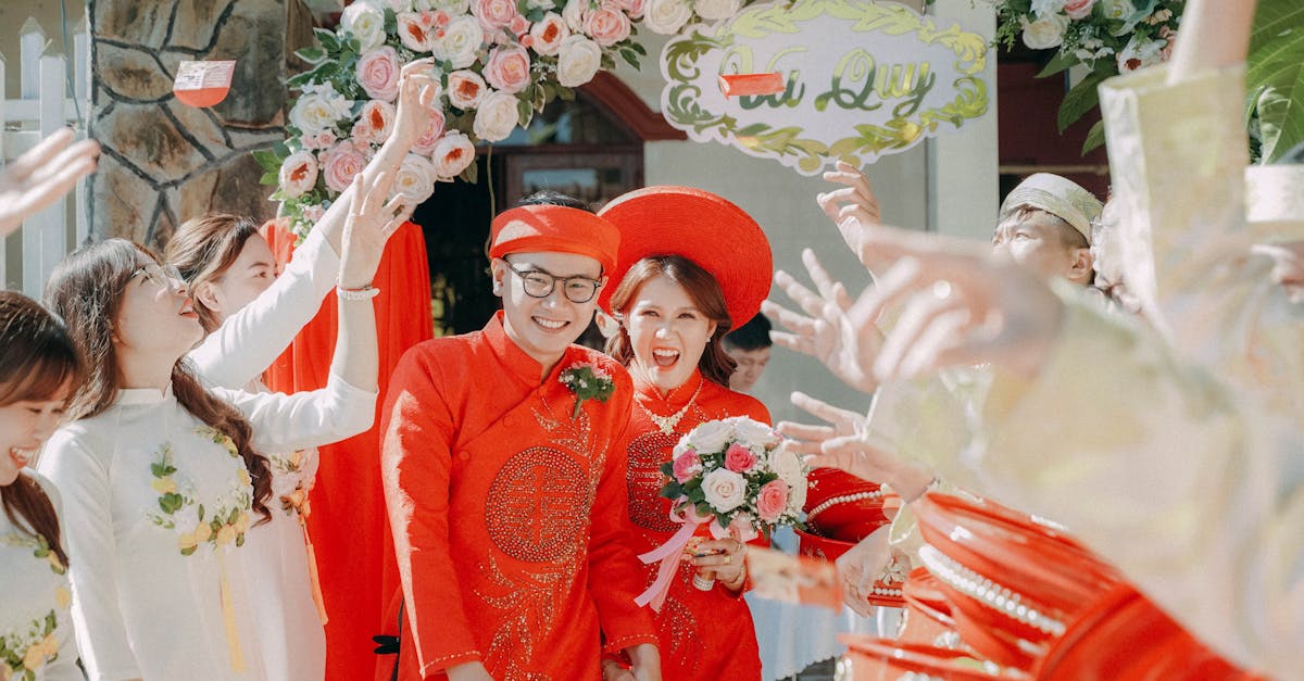 O familie din Vișea sărbătorește 70 de ani de iubire la Ziua Portului Popular