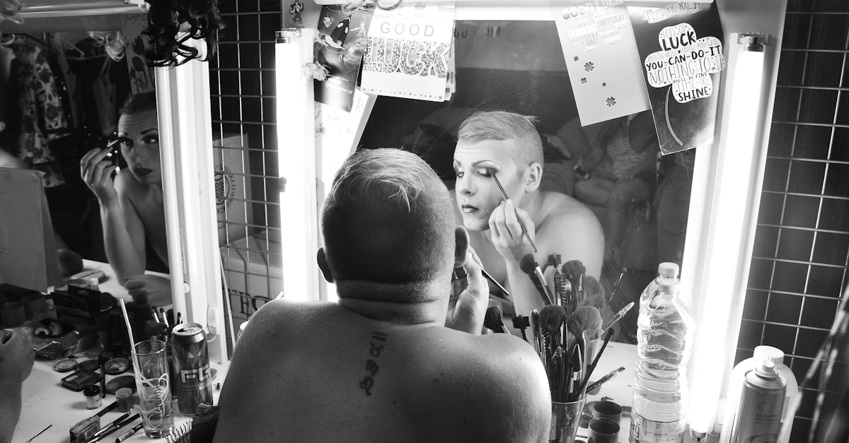 Declarațiile Ancăi Gâtlan despre arta contemporană la Teatrul din Suceava