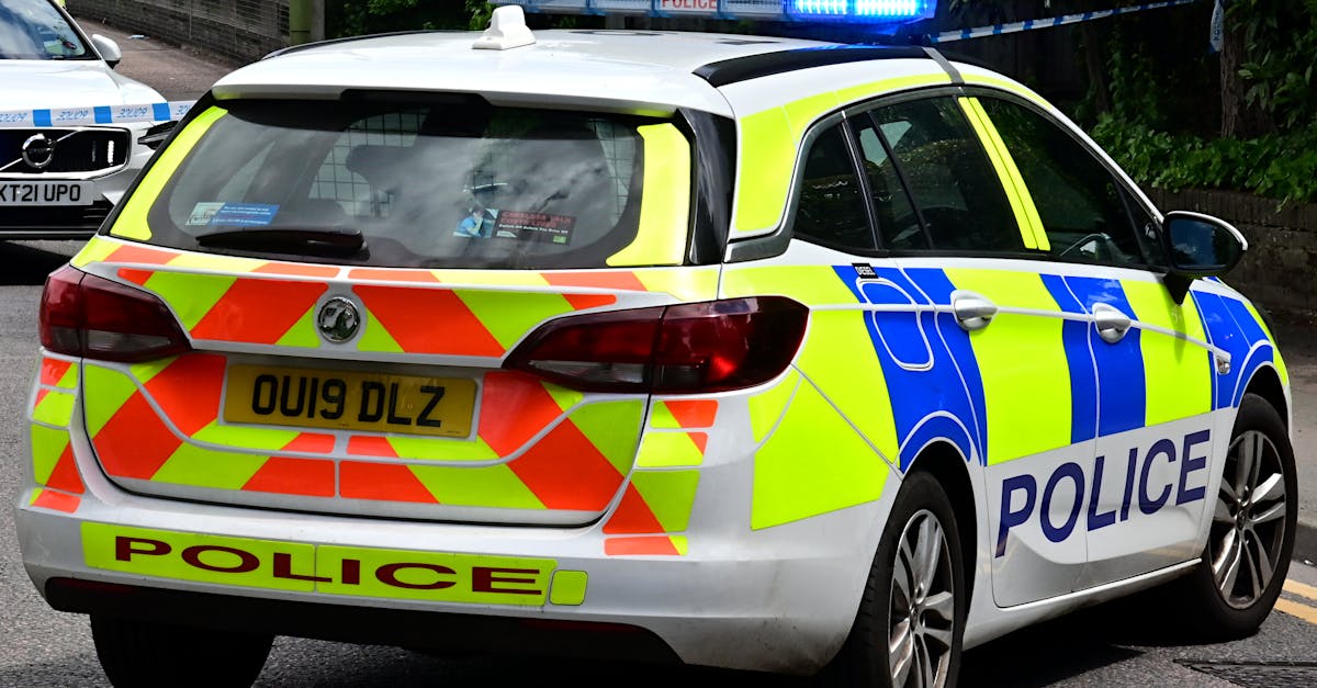 Confiscarea unei mașini cu numere românești în Marea Britanie: Ce a descoperit poliția