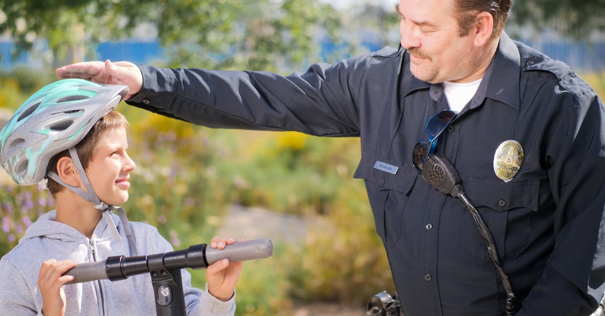 Copiii învață siguranța prin jocuri și activități cu polițiștii