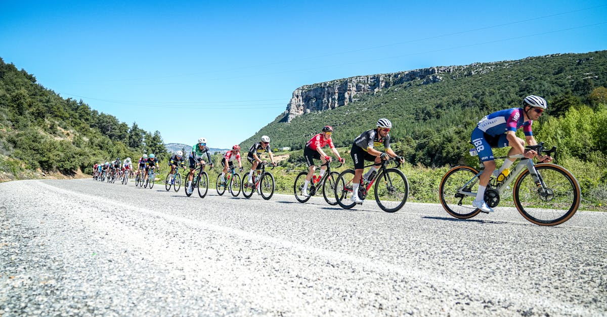 Turul Ciclist al Sibiului a început: cicliști din întreaga lume s-au aliniat la start