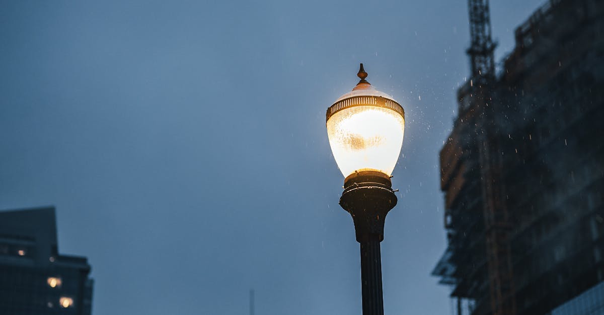 Locuitorii din Cluj-Napoca se confruntă cu întunericul pe strada Pandurilor