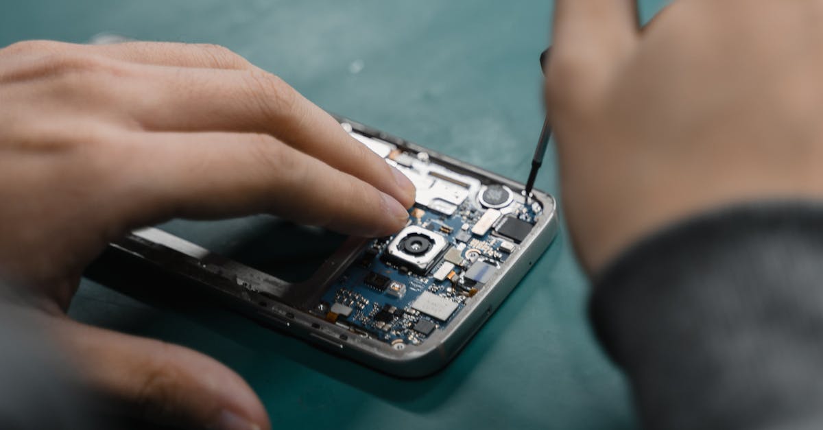 Repararea telefonului acasă: cum să îți întreții dispozitivul cu ușurință