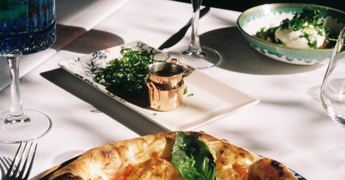 De la mâncarea săracilor la simbolul culinar global: povestea pizzei
