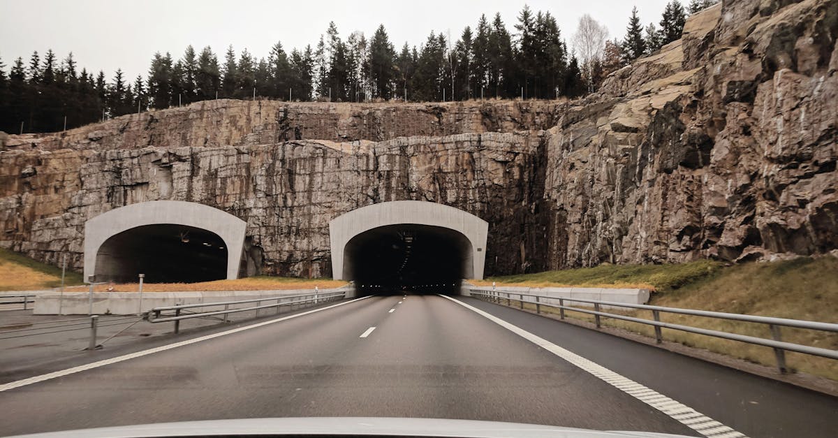 Avans rapid pe șantierul autostrăzii Sibiu – Pitești: Tunelul Momaia se apropie de finalizare