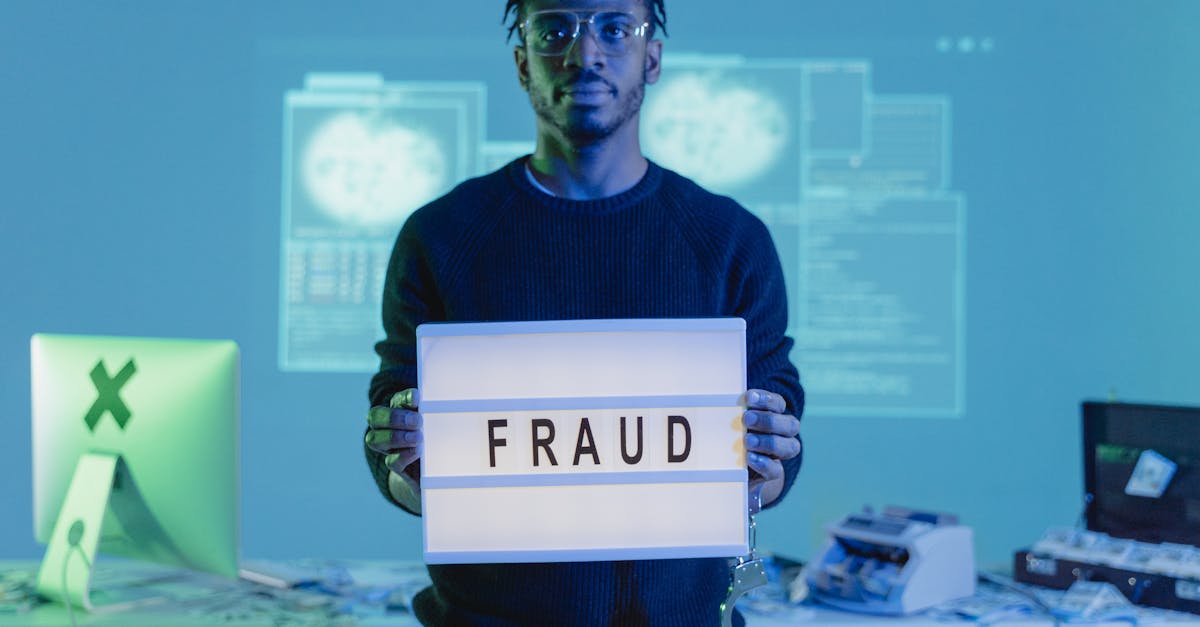 Atenție la phishing: două noi campanii vizează utilizatorii români