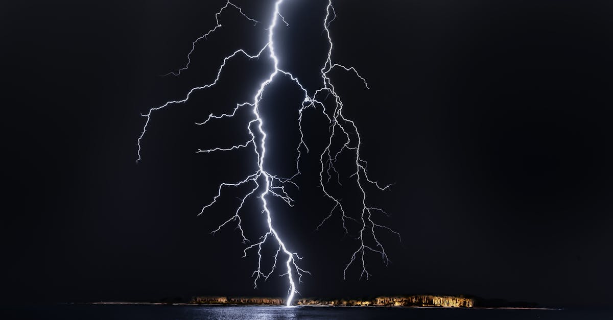 Avertizare meteo: vreme instabilă cu ploi și vânt puternic