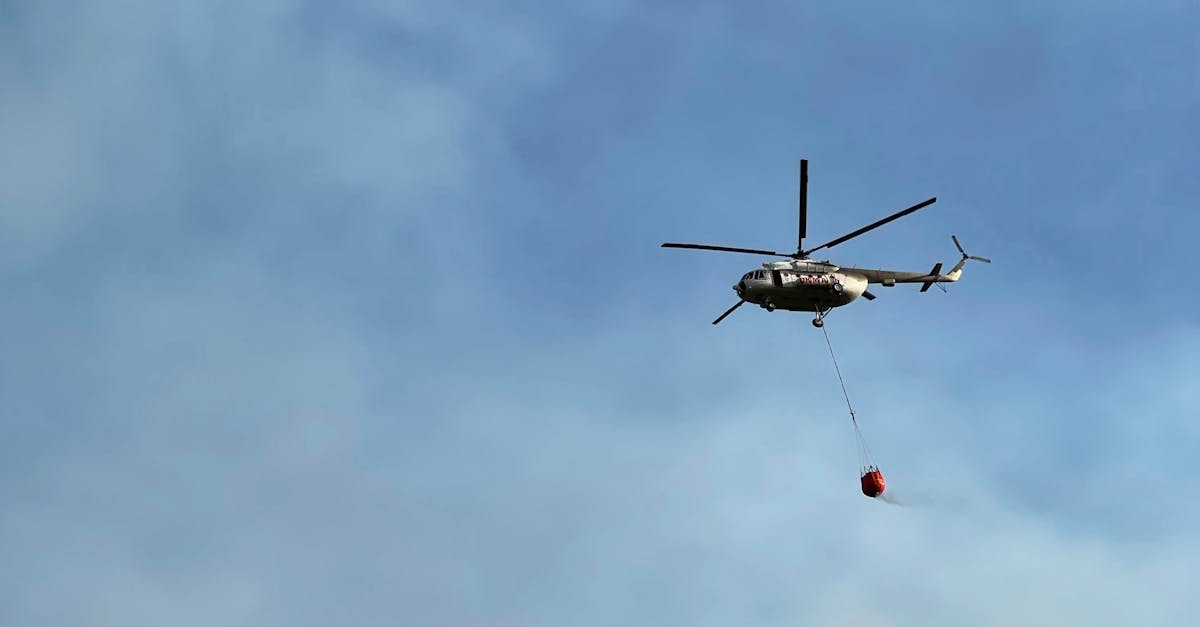 Incendiu devastator într-un parc logistic din Cluj-Napoca: pompierii intervin rapid