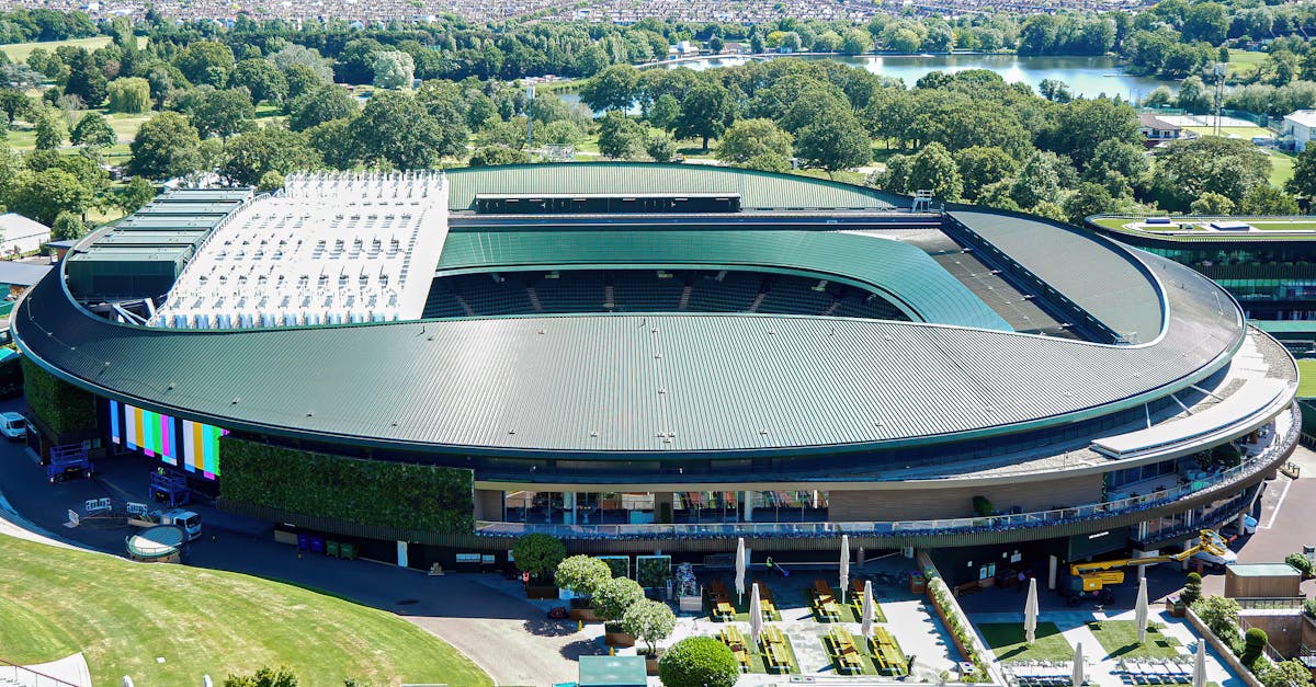 Wimbledon: Swiatek se întâlnește cu Bencic, iar Sabalenka va juca împotriva lui Anisimova în semifinale