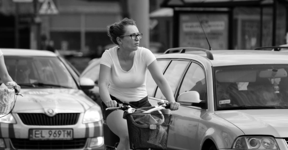 Accident grav între un automobil și un biciclist în județul Argeș