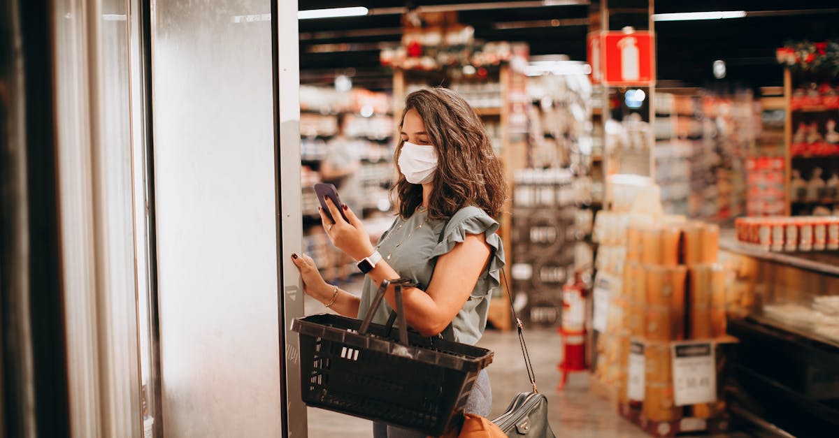 Căruciorul inteligent care transformă experiența de shopping în România