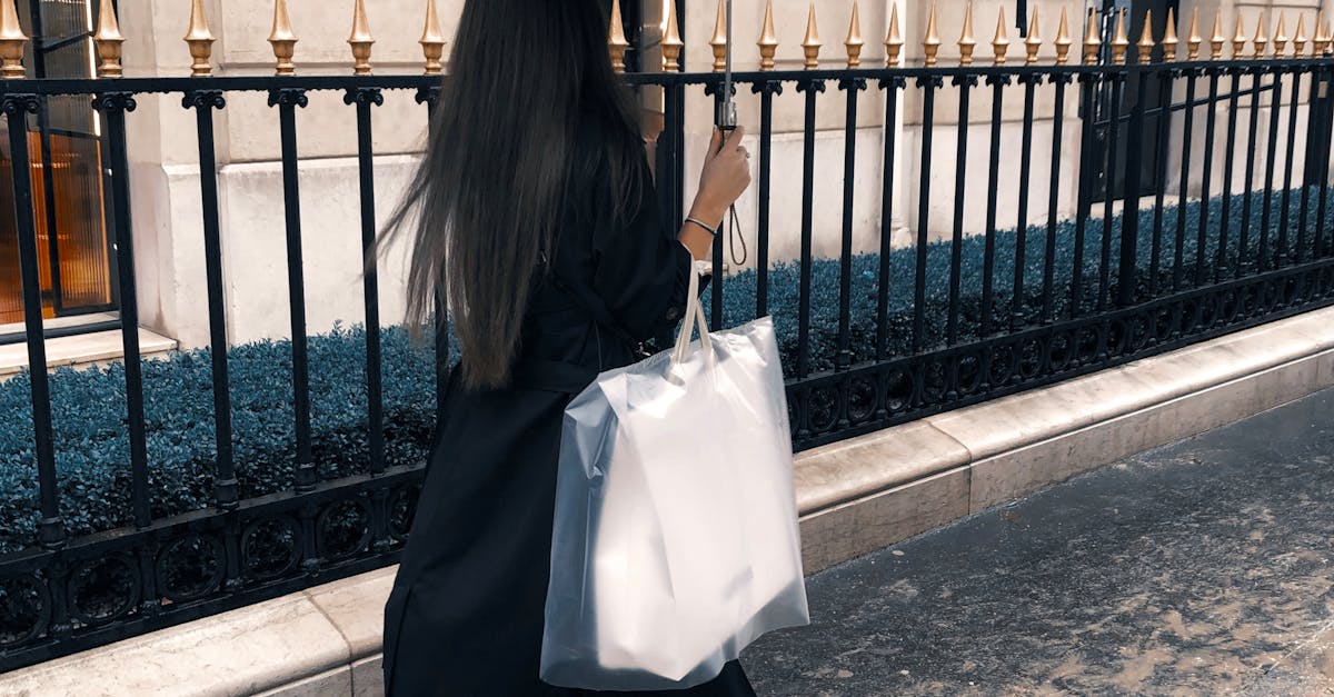 Giorgio Armani promite o revenire spectaculoasă la Milano după o absență din cauza sănătății