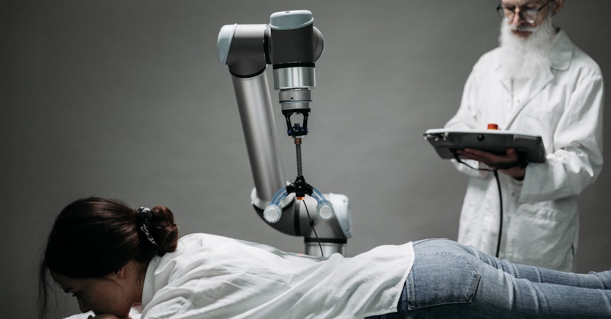 Proiect național pentru chirurgia robotică coordonat de dr. Răzvan Couți