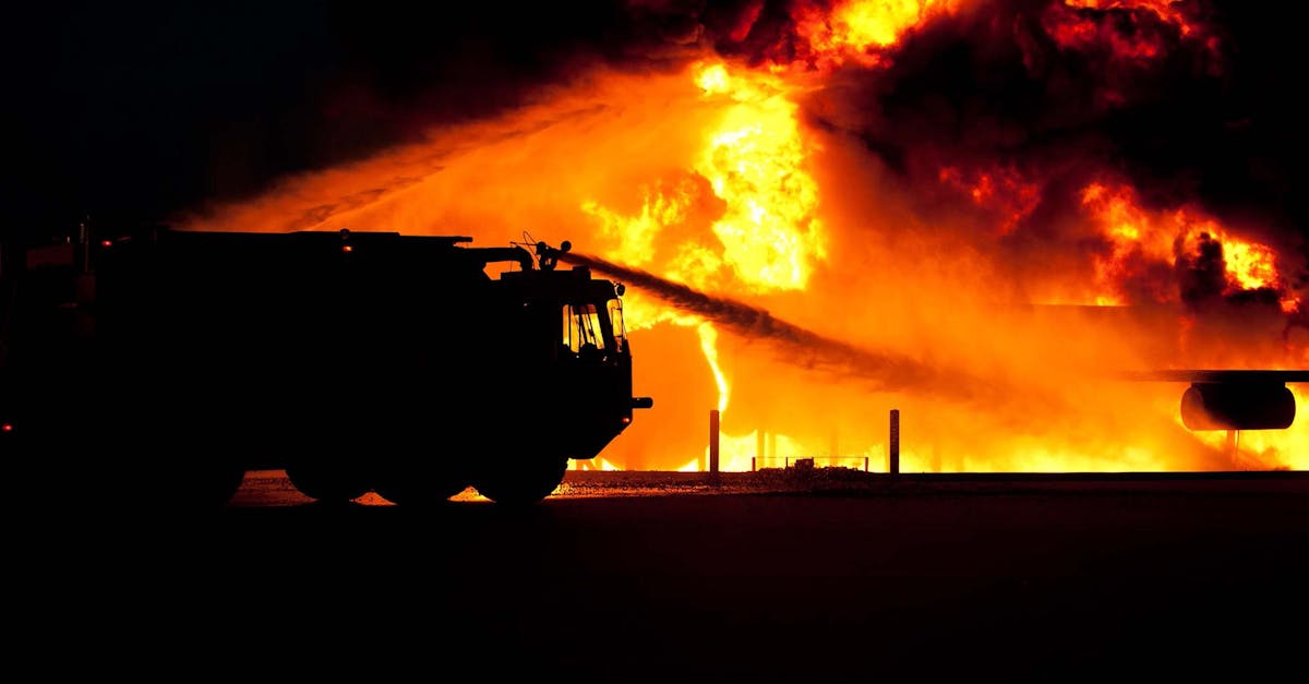 Incendiu în Luduș provocat de o explozie de gaze