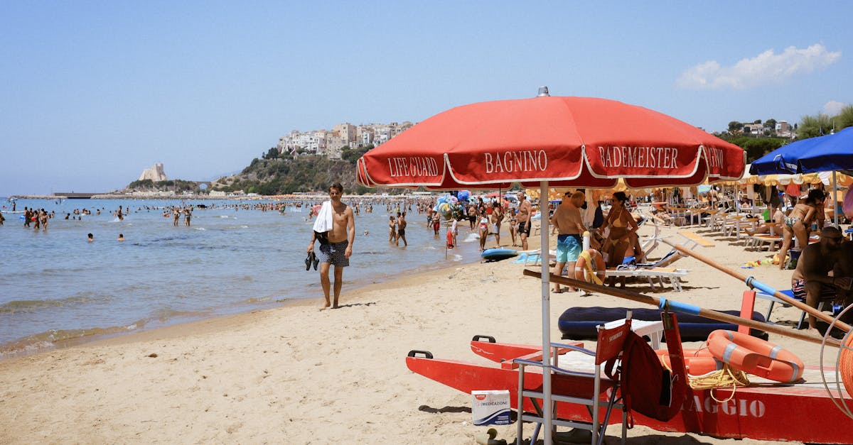 Litoralul românesc atrage peste 120.000 de turiști în weekendul însorit