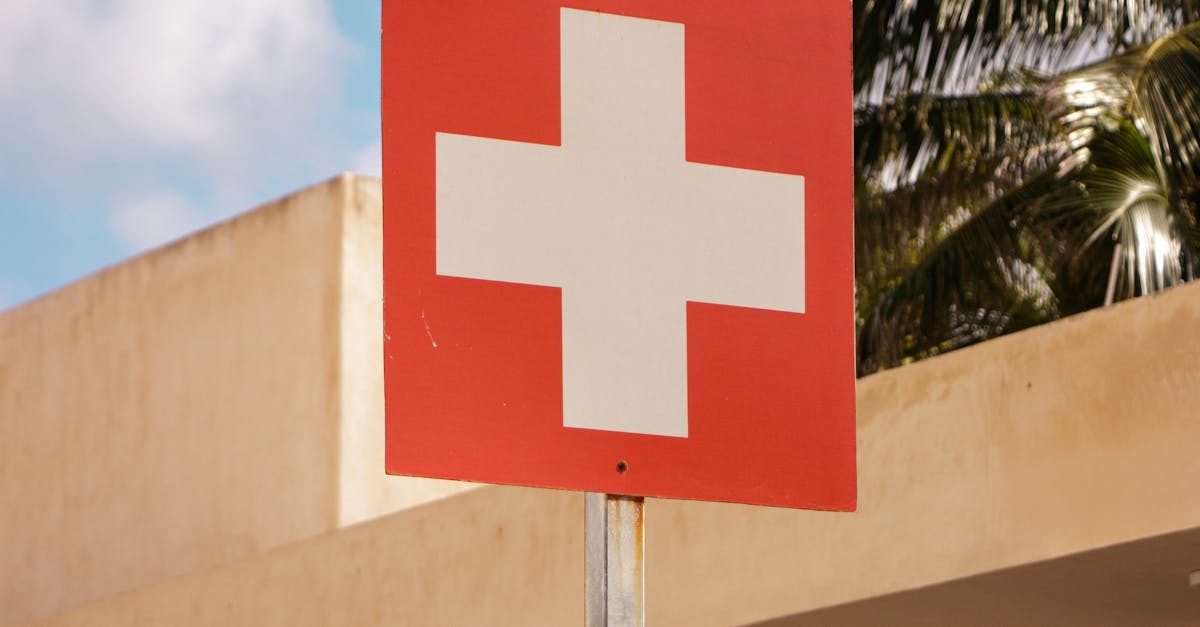 Ghid rapid pentru urgențe medicale în vacanță: cum să comunici în greacă, turcă și bulgară