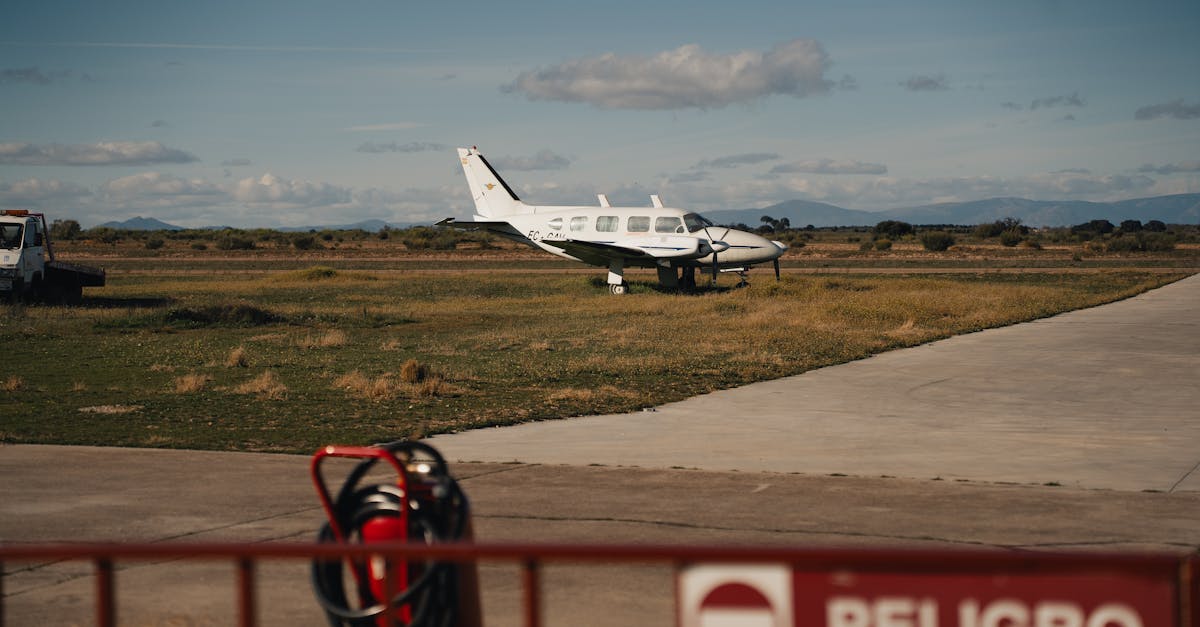 Tragedie aviatică în Anglia: un avion de transport de organe s-a prăbușit