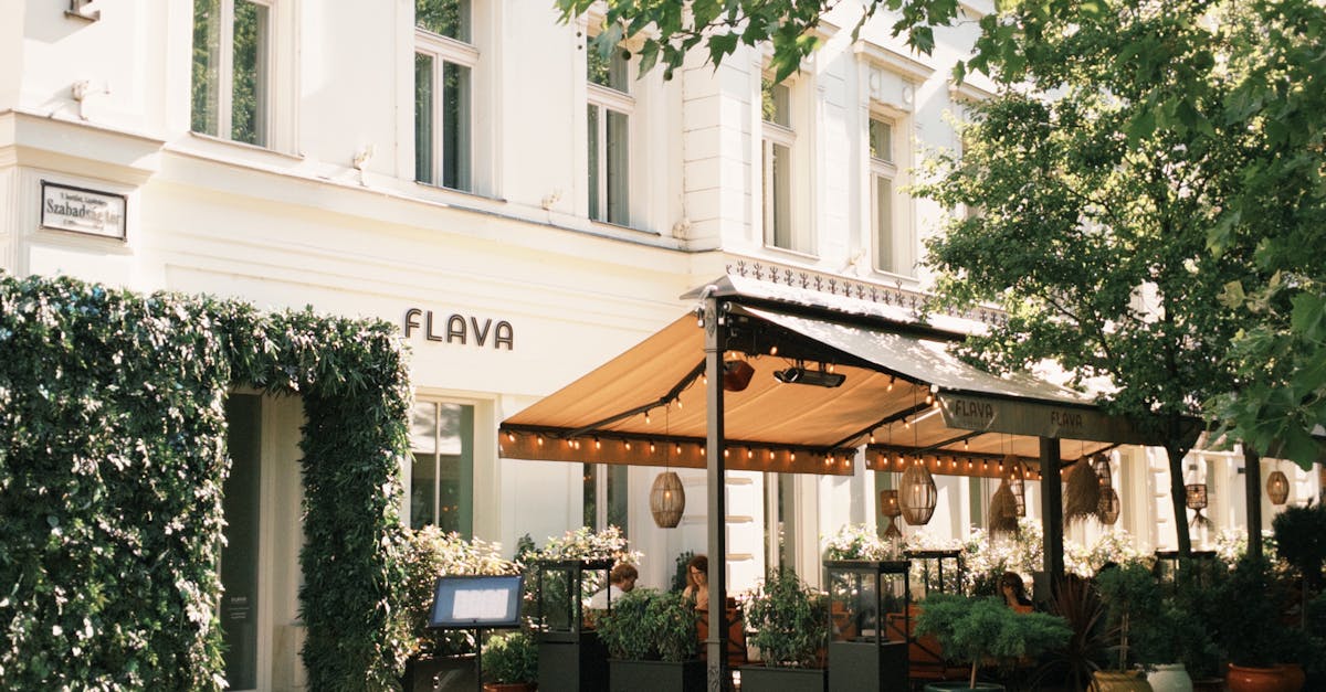 Clujenii aleg restaurantele mai des decât restul românilor, potrivit unui studiu