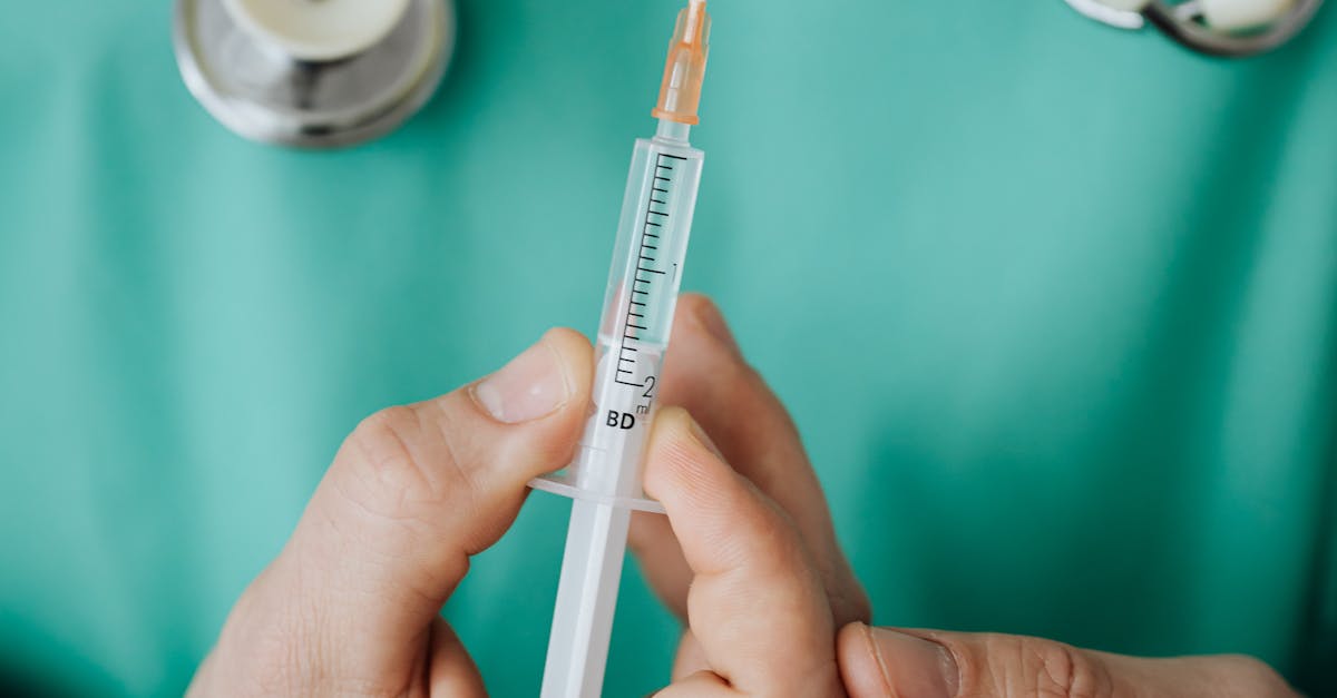 Cadre medicale condamnate în dosarul vaccinărilor fictive din Vâlcea