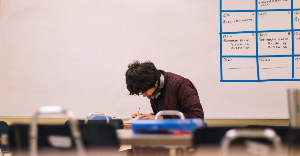 Înscrierile pentru sesiunea a doua a BAC-ului din 2025 au început