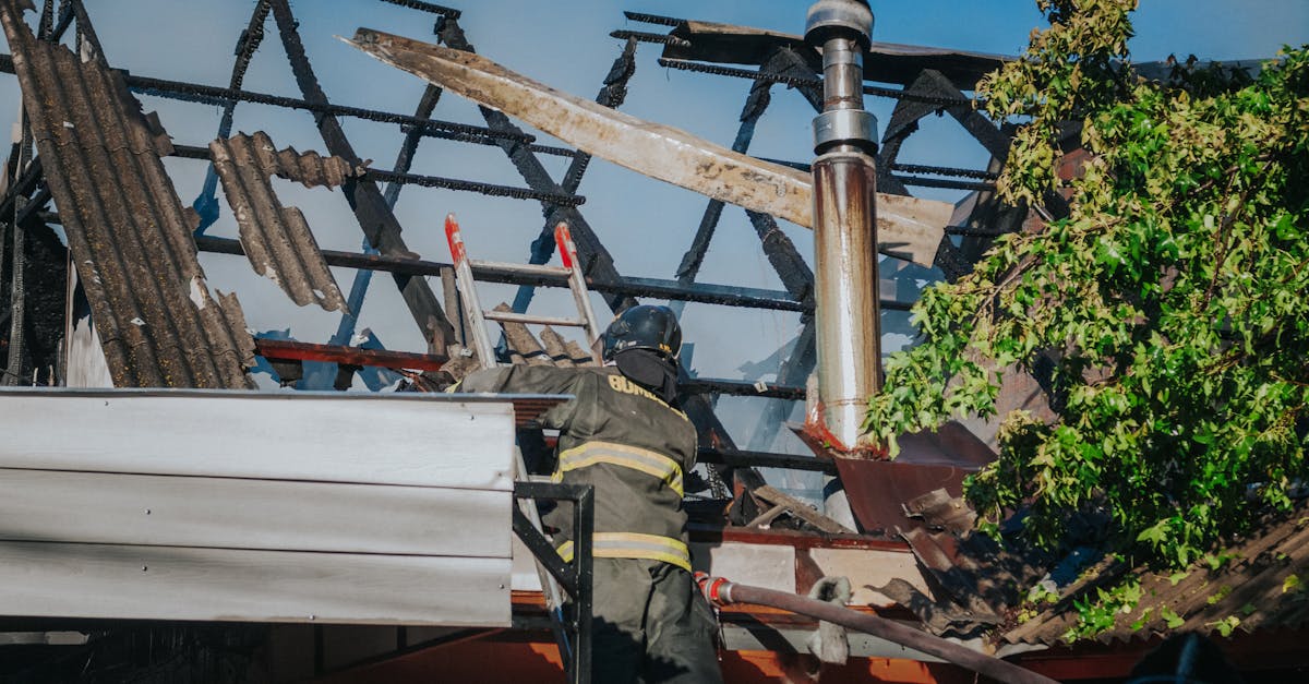 Accident grav la Termica: un muncitor de 60 de ani necesită intervenția pompierilor