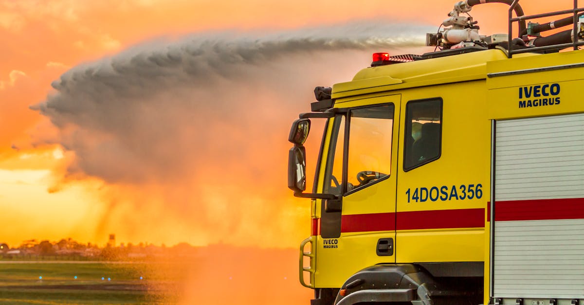 Incendiu devastator la o balotieră în Ungheni: pompierii intervin rapid