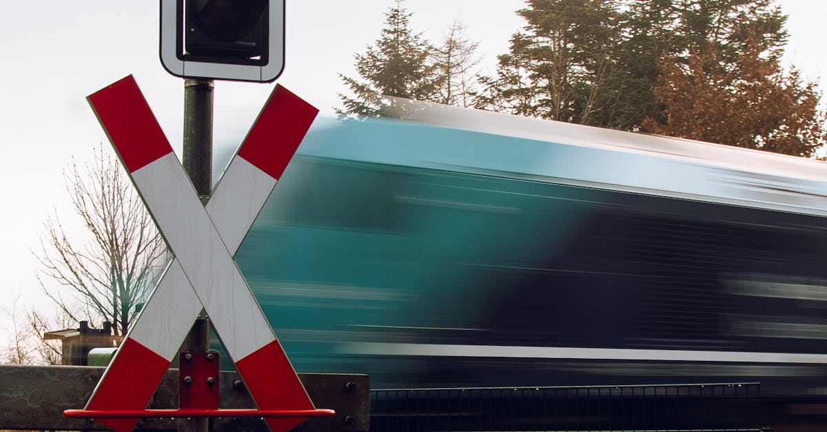 Tragedie feroviară în Harghita: un adolescent a decedat după impactul cu un tren